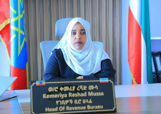 Top Official Photo